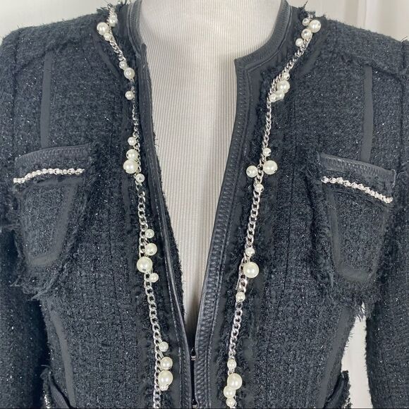 White/Black Quarter Sleeve Pearl/Chain Adorned - Picture 3 of 9